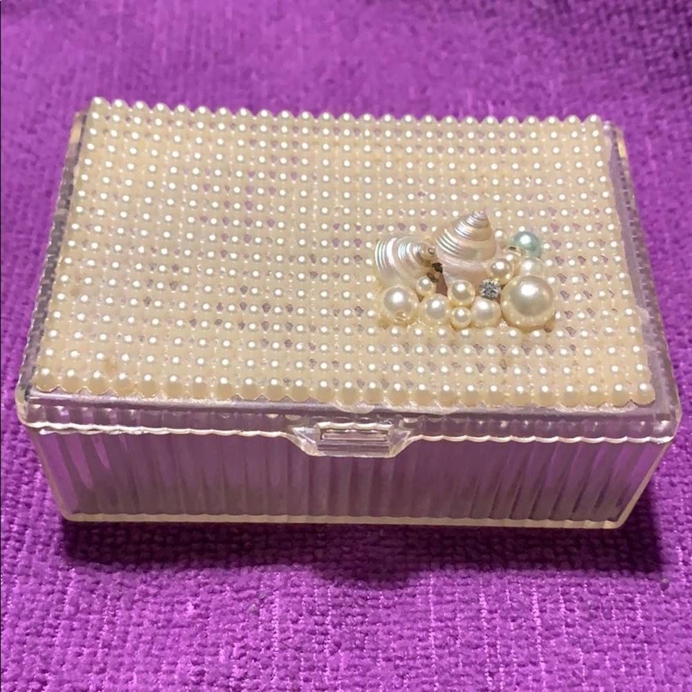 1930’s pearl shell crystal jewelry box mint condit